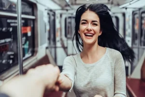 Secret to Making a Girl Laugh: Easy Tips and Tricks
